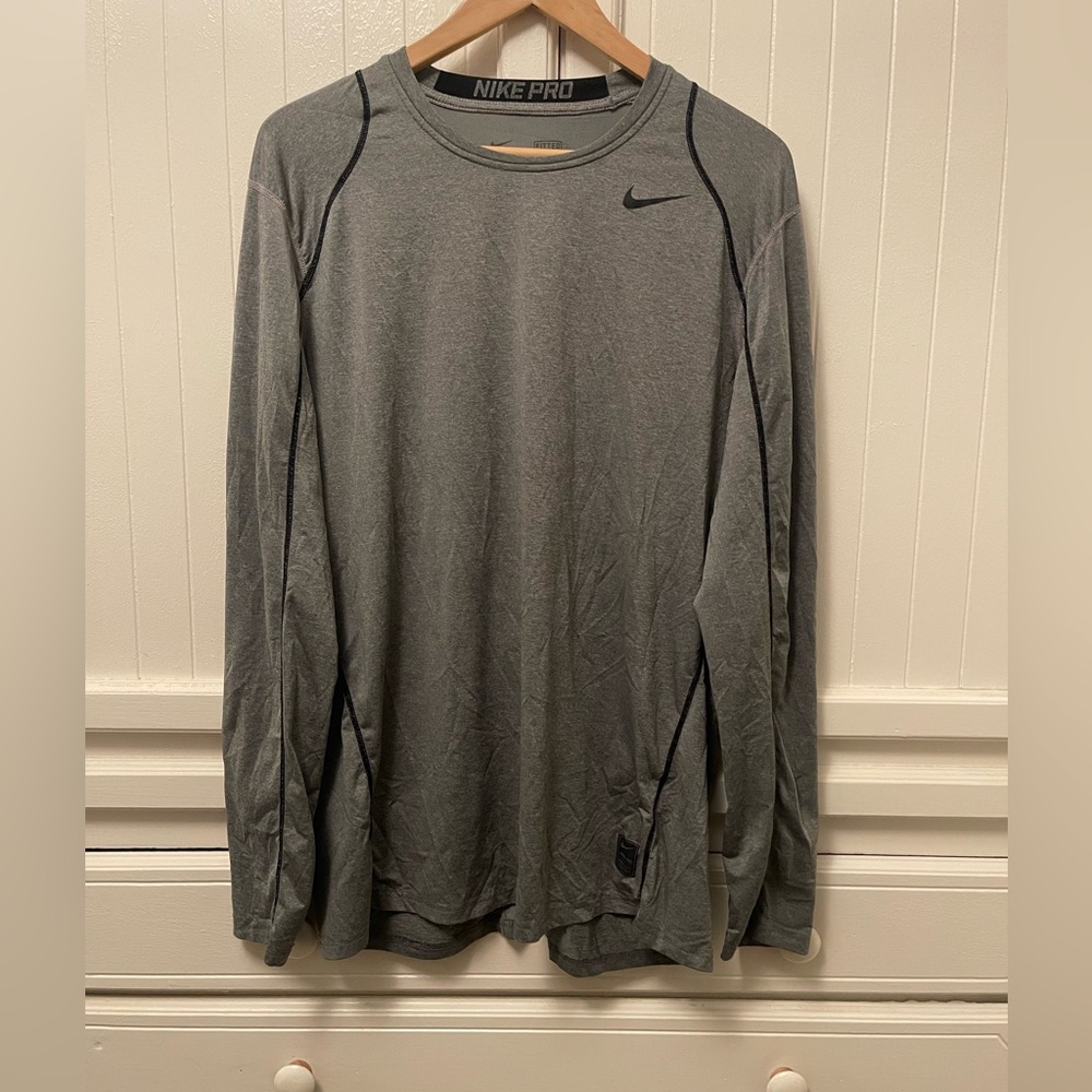 NIKE PRO Dri-FIT Men L Slim Fit Long-Sleeve Performance T-Shirt Gray Mesh Vented